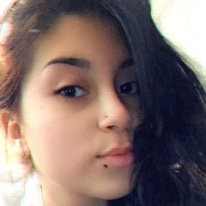 Meet your Posher, Alexia